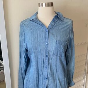 100% Cotton Button-Up Shirt